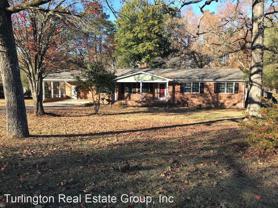 Primary Photo - 3 br, 2 bath House - 55 Eagle Rd