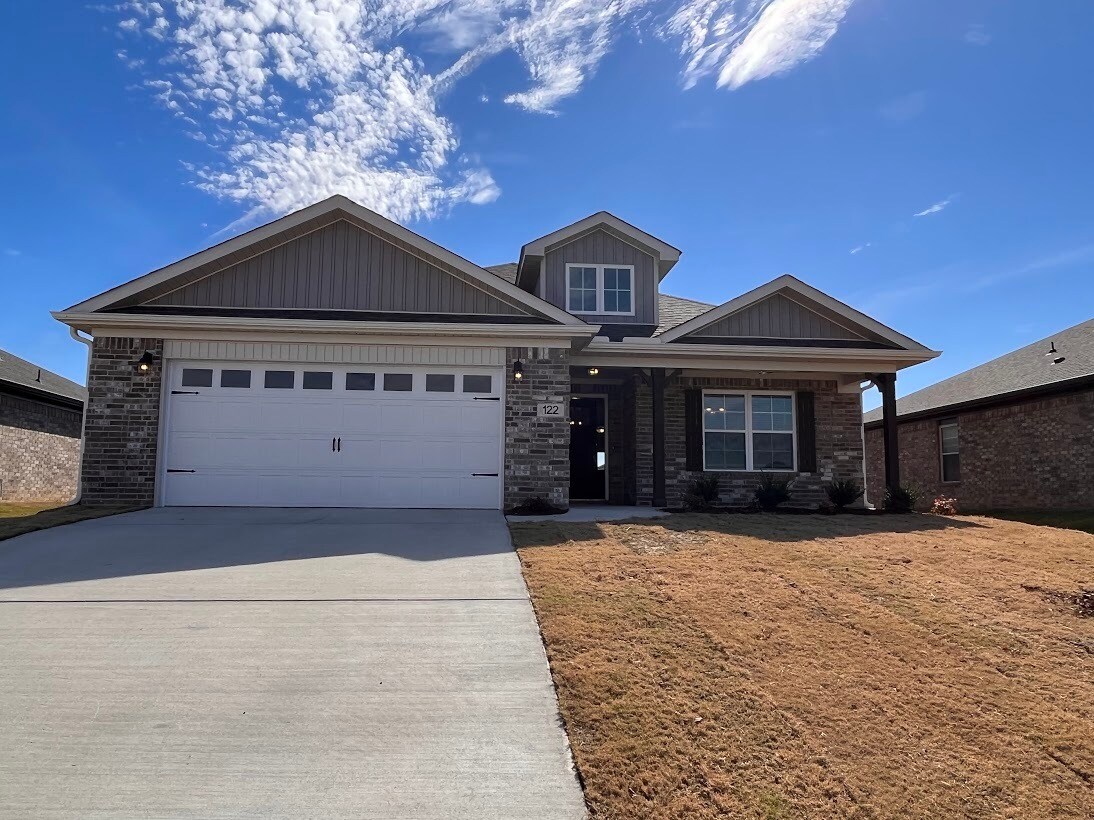 Foto principal - 122 Wyatt Miles Ln
