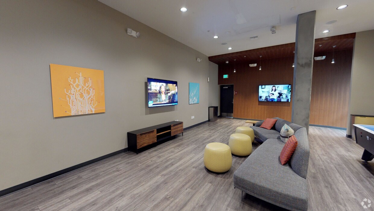 Photo - Icon Plaza Apartments