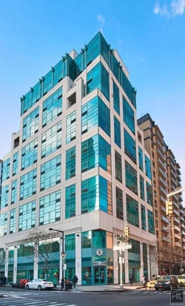Building Photo - QUEENS PLAZA NORTH