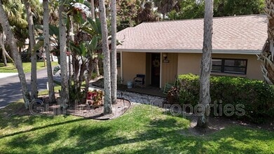 Building Photo - 5037 Village Garden Dr