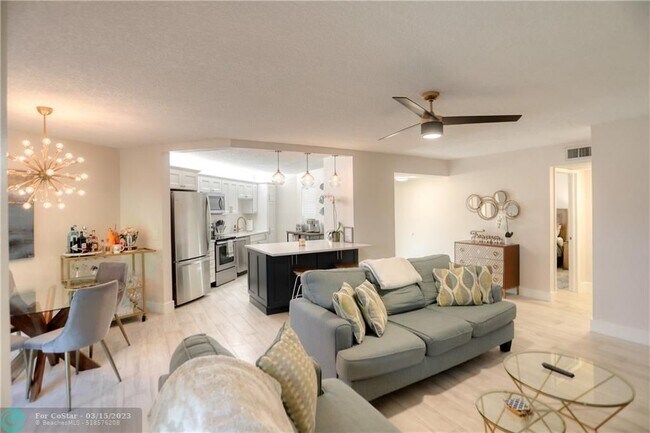 Building Photo - 5650 Camino del Sol