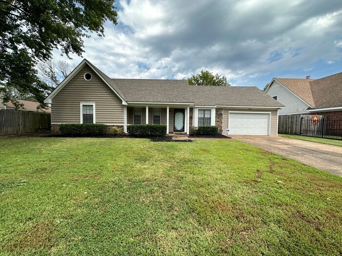 Primary Photo - 7332 Isherwood - Available Now!