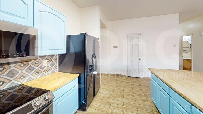 Foto del edificio - 6904 S 30th Ln