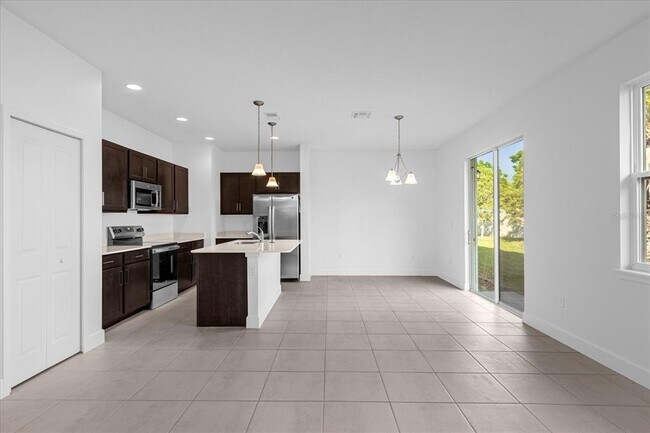 Building Photo - 1313 Captiva Cv