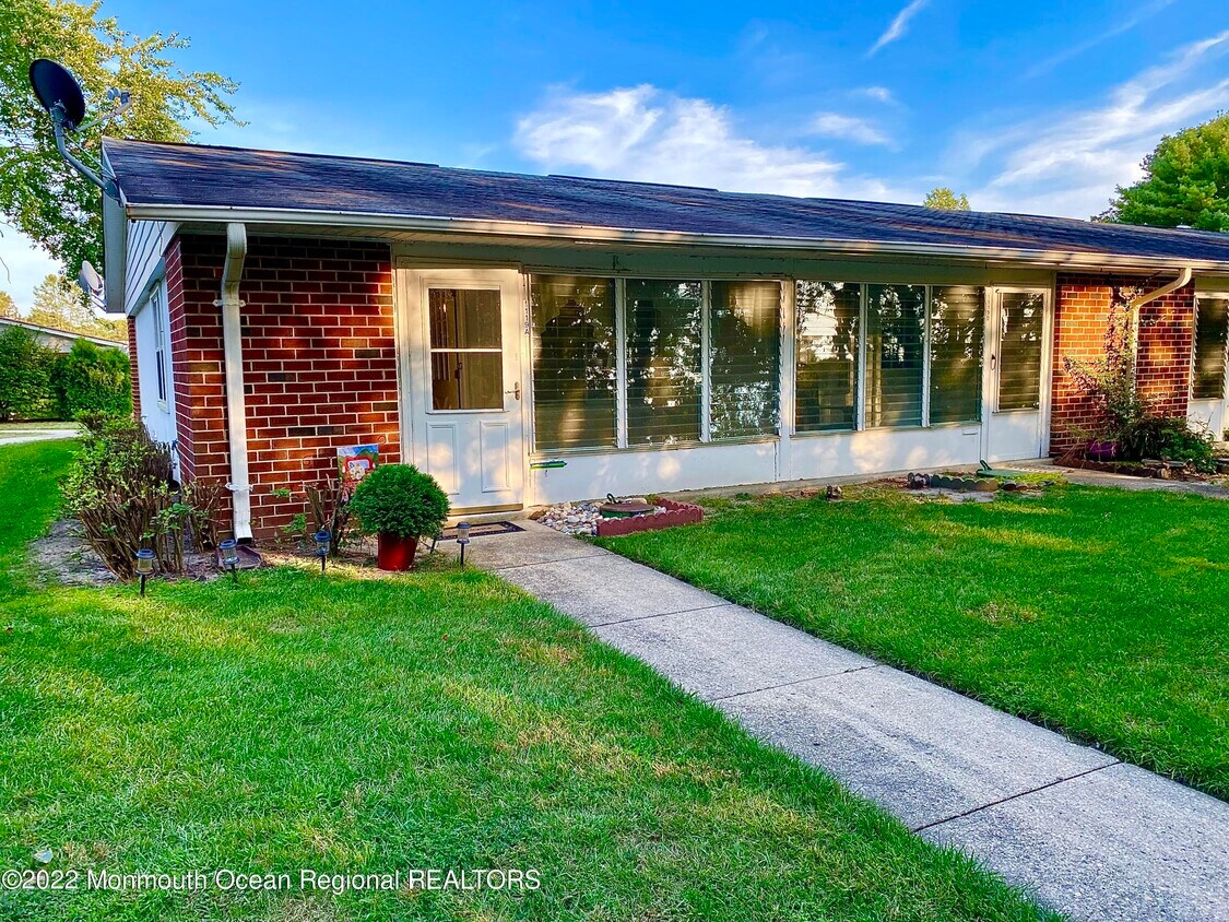 1119A Argyll Cir, Lakewood, NJ 08701 House Rental in Lakewood, NJ