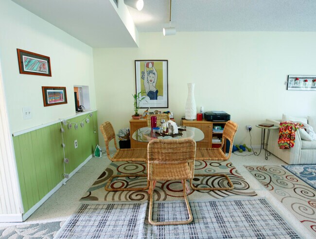 Building Photo - 4254 Deste Ct
