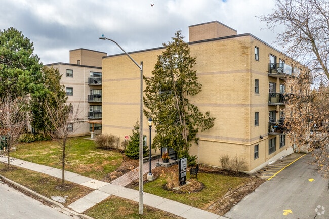 Photo du bâtiment - 274-278 Cedar Avenue