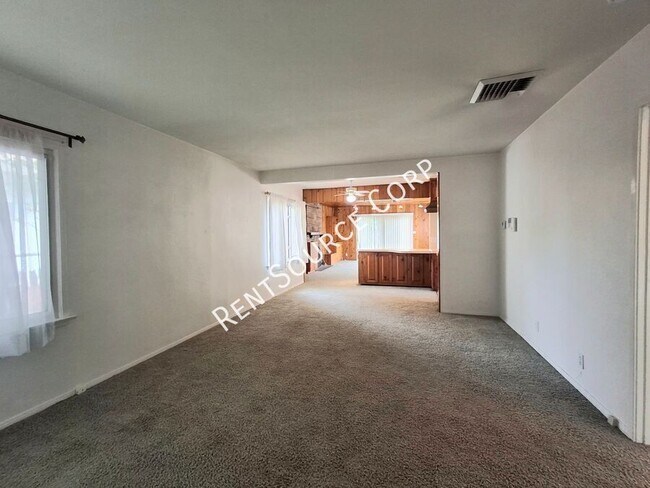 Foto del edificio - 24654 Walnut St