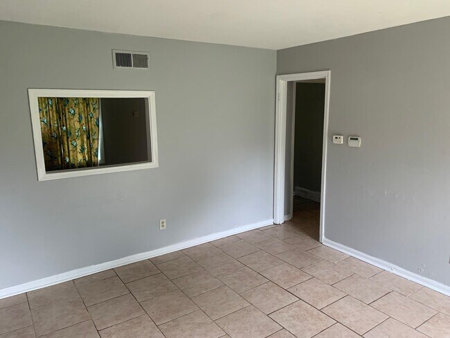 Foto del edificio - 1040 Canary Ln