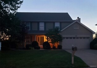 Building Photo - 809 Barklage Ct