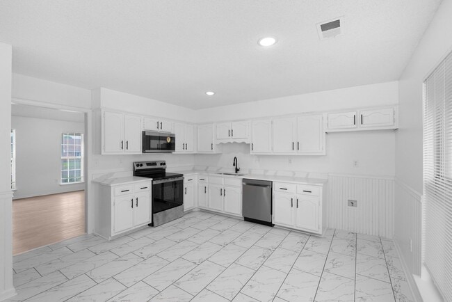 Building Photo - 7124 Brandee Dr