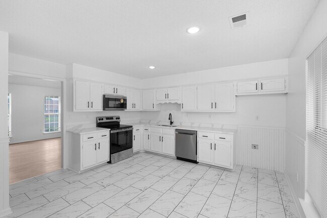 Foto del edificio - 7124 Brandee Dr