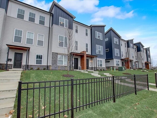 sidewalks throughout neighborhood - 308 Steeples Blvd