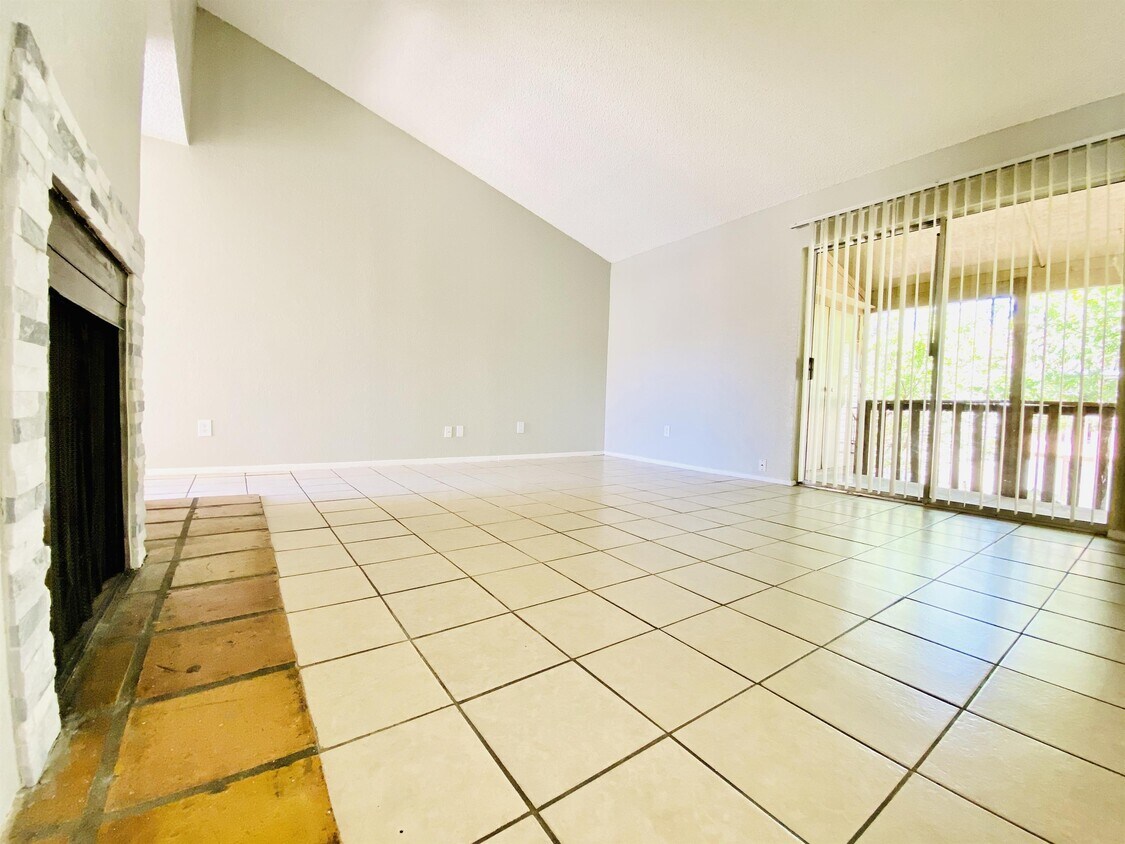 Primary Photo - 2301 N Pecos St