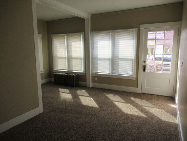 Foto del edificio - 1001 N Weber St