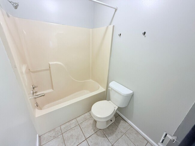 Foto del edificio - 1001 Creekside Pl