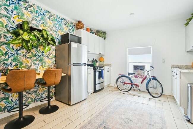 Foto del edificio - 714 Grove St N