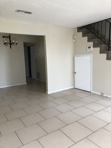 Foto del edificio - 4324 Wilson St.