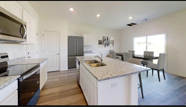 Foto del edificio - 721 Pisces Ln