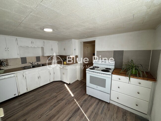 Foto del edificio - 730 10th St