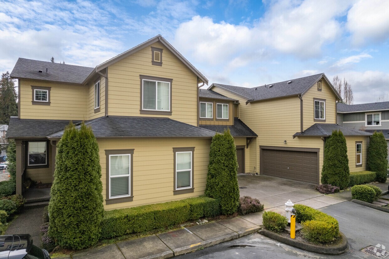 Exterior - 10705 Ross Rd