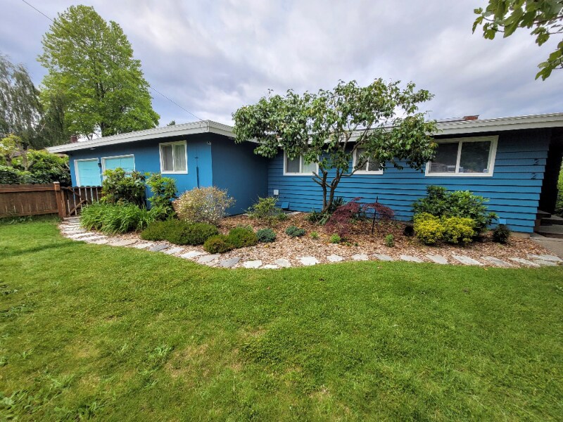 Foto principal - 1212 S 101st St