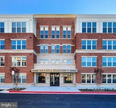 Building Photo - 10755 Fairgrounds Dr