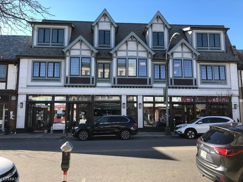 Primary Photo - 622 Valley Rd