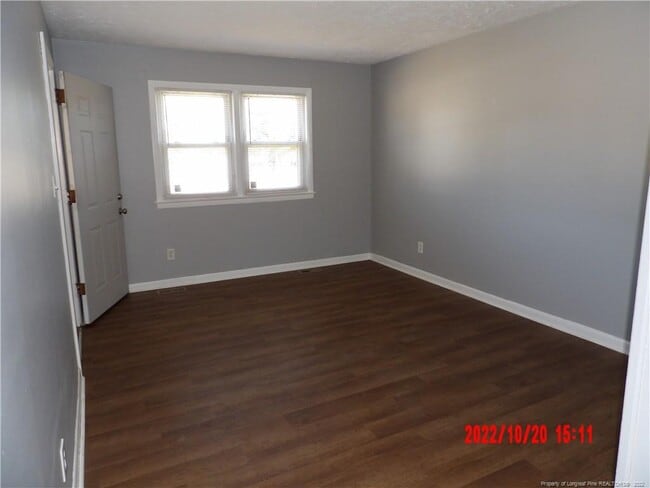Foto del edificio - 1558 Bingham Dr