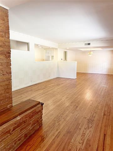 Building Photo - 1027 Waterford Dr