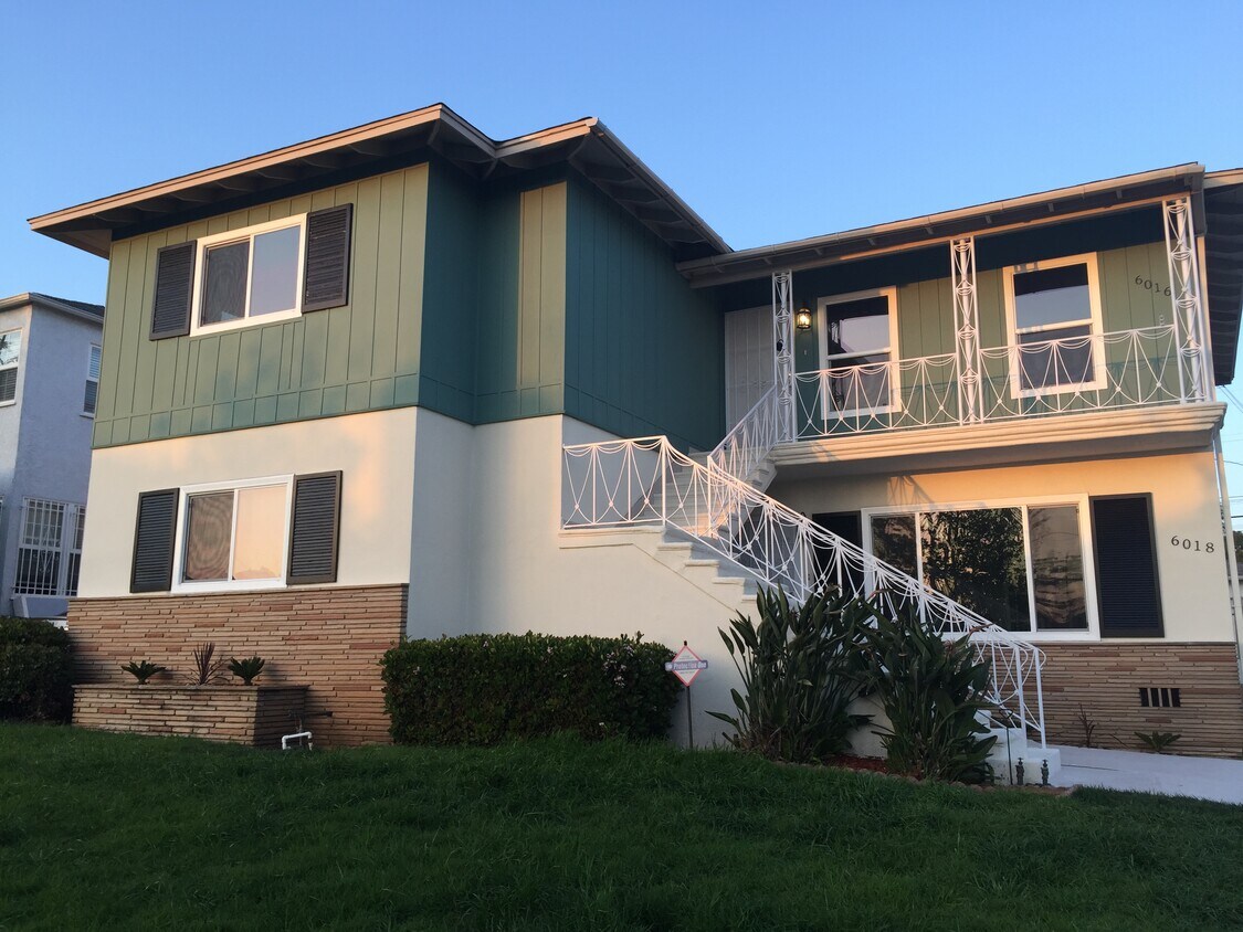 Photo - 6016 S Fairfax Ave (Los Angeles, CA)