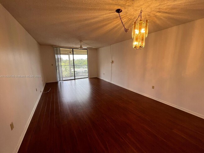 Foto del edificio - 1800 N Lauderdale Ave
