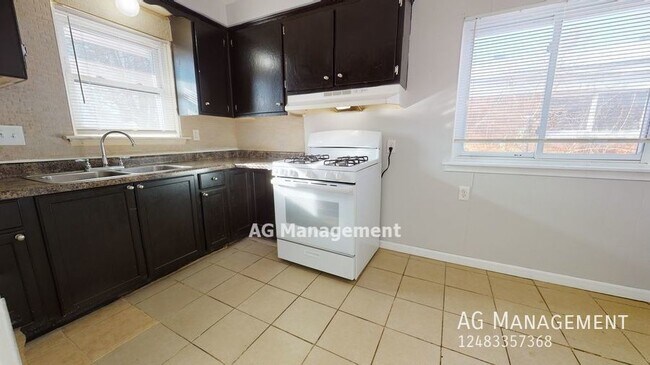 Foto del edificio - 29946 Glenwood St