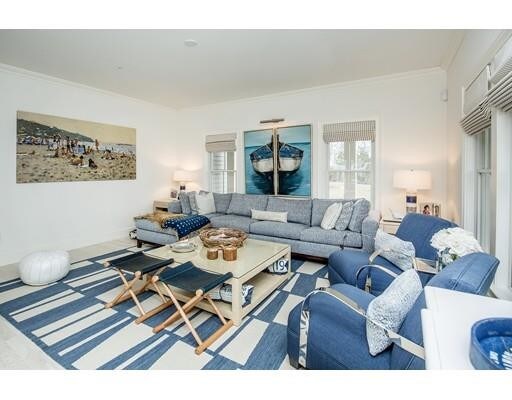 Foto del edificio - 1090 Shore Rd