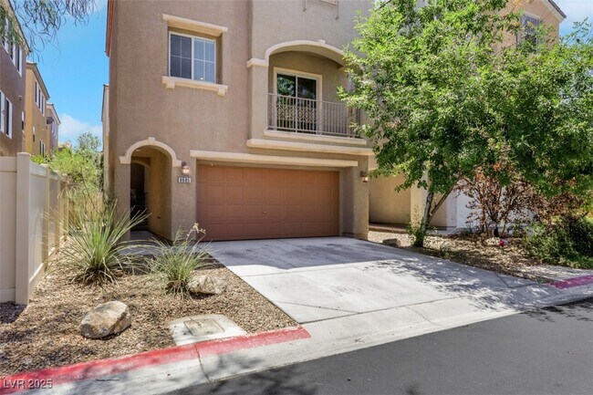 Building Photo - 8685 Estrella Bonita Ct