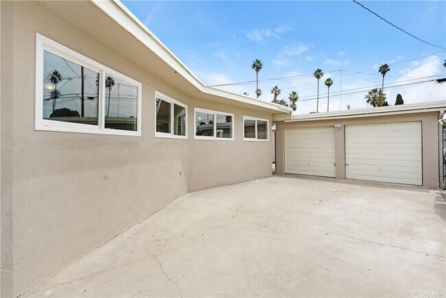 Foto del edificio - 2127 N Mountain View Ave