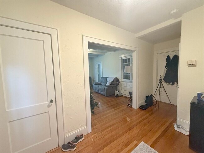 Building Photo - 1472 Commonwealth Ave