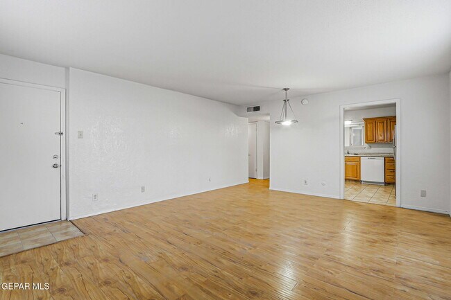 Foto del edificio - 4433 N Stanton St