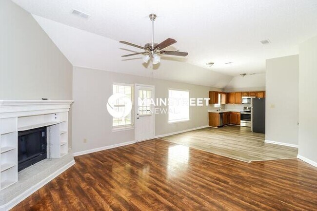 Foto del edificio - 3 Bedroom Pet-Friendly Home in Memphis, TN...