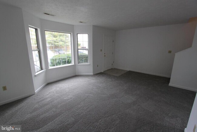 Foto del edificio - 160 Stadium Cir