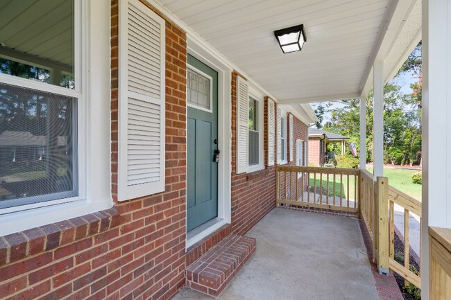 Foto del edificio - 4916 Orleans Dr