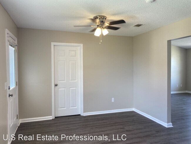 Building Photo - 3 br, 2 bath House - 702 Waterfield Drive