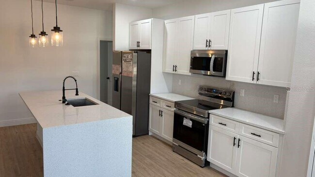 Foto del edificio - 2380 W Gardenia Dr