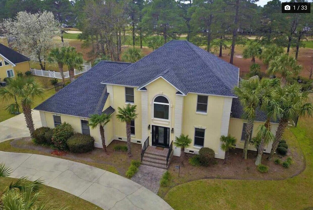 Primary Photo - 8228 Forest Lake Dr