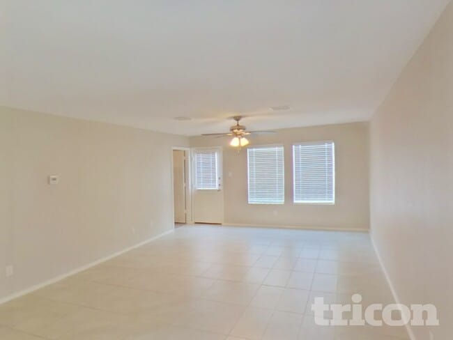 Building Photo - 112 Cornstalk Ln