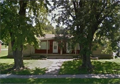 Primary Photo - 1002 N Main St
