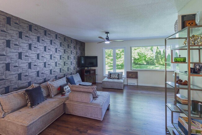 Foto del edificio - 3626 S Kingsbury Ave