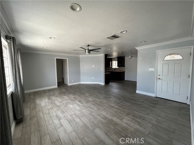 Foto del edificio - 10645 Western Ave