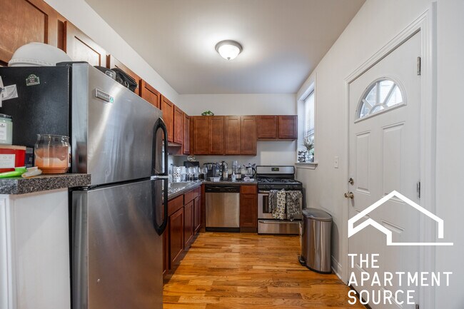 Foto del edificio - 630 W Cornelia Ave